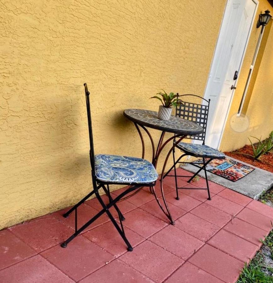 A Treasure Coast Gem- Private Entrance And Private Bathroom Port St. Lucie Extérieur photo
